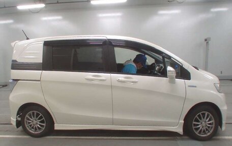 Honda Freed I, 2012 год, 1 300 000 рублей, 7 фотография