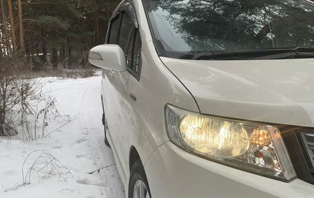 Honda Freed I, 2012 год, 1 300 000 рублей, 15 фотография