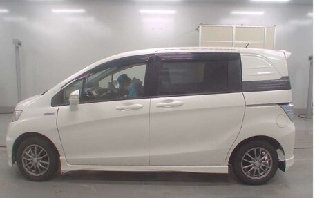 Honda Freed I, 2012 год, 1 300 000 рублей, 18 фотография