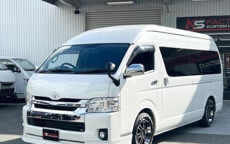 Toyota HiAce H200, 2021 год, 5 110 000 рублей, 2 фотография