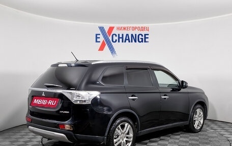 Mitsubishi Outlander III рестайлинг 3, 2014 год, 1 581 000 рублей, 4 фотография