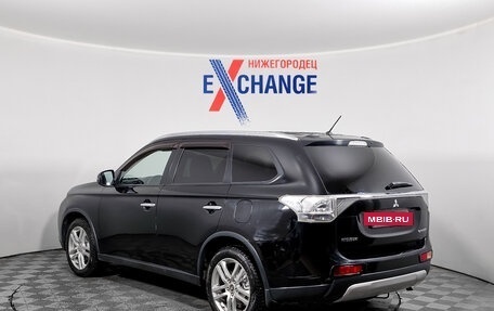 Mitsubishi Outlander III рестайлинг 3, 2014 год, 1 581 000 рублей, 6 фотография