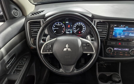 Mitsubishi Outlander III рестайлинг 3, 2014 год, 1 581 000 рублей, 16 фотография