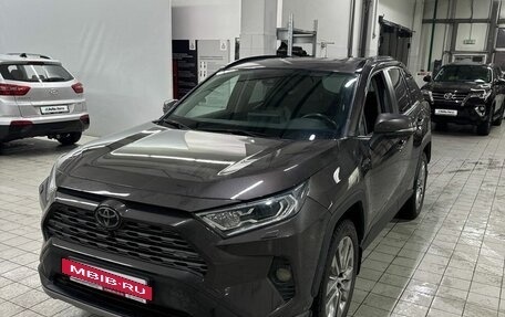 Toyota RAV4, 2021 год, 4 197 000 рублей, 2 фотография