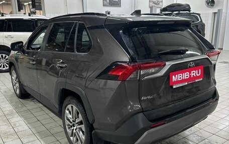 Toyota RAV4, 2021 год, 4 197 000 рублей, 3 фотография