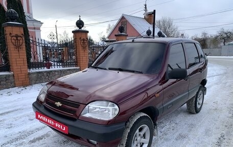 Chevrolet Niva I рестайлинг, 2003 год, 470 000 рублей, 2 фотография