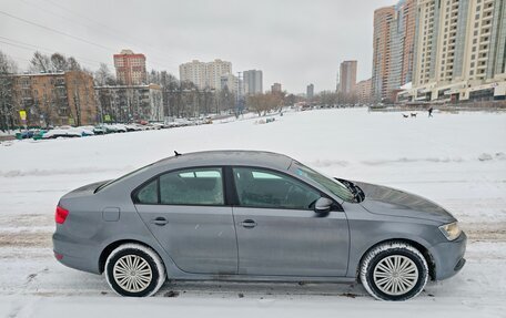 Volkswagen Jetta VI, 2013 год, 990 000 рублей, 11 фотография