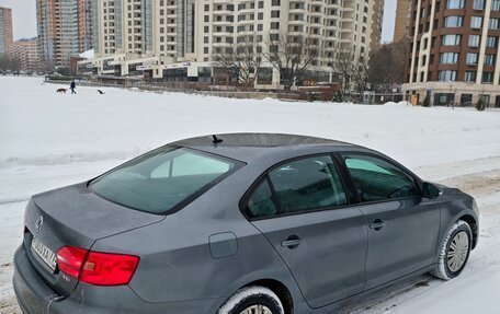 Volkswagen Jetta VI, 2013 год, 990 000 рублей, 14 фотография