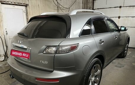 Infiniti FX I, 2005 год, 1 350 000 рублей, 9 фотография