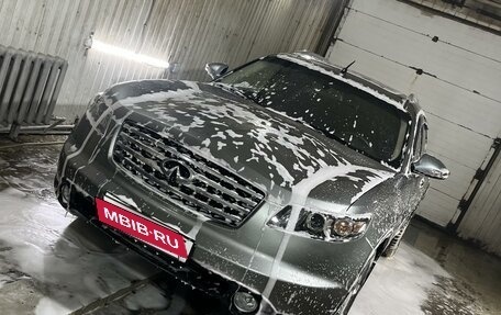 Infiniti FX I, 2005 год, 1 350 000 рублей, 8 фотография