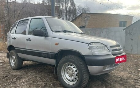 Chevrolet Niva I рестайлинг, 2005 год, 285 000 рублей, 2 фотография