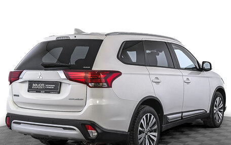 Mitsubishi Outlander III рестайлинг 3, 2020 год, 2 750 000 рублей, 5 фотография