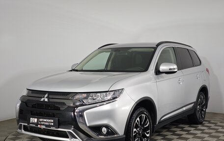 Mitsubishi Outlander III рестайлинг 3, 2021 год, 2 599 000 рублей, 1 фотография