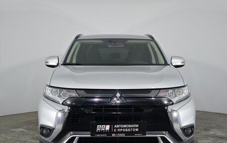 Mitsubishi Outlander III рестайлинг 3, 2021 год, 2 599 000 рублей, 2 фотография