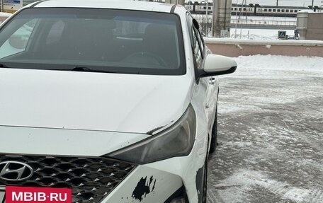 Hyundai Solaris II рестайлинг, 2021 год, 950 000 рублей, 5 фотография