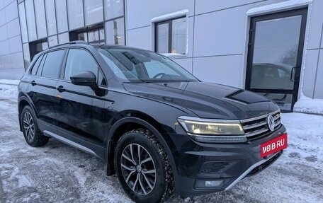 Volkswagen Tiguan II, 2019 год, 2 299 000 рублей, 3 фотография