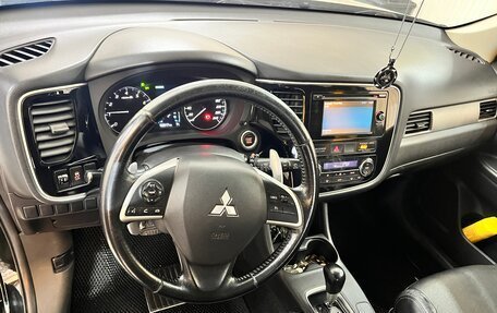 Mitsubishi Outlander III рестайлинг 3, 2013 год, 1 500 000 рублей, 7 фотография