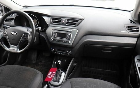 KIA Rio III рестайлинг, 2015 год, 999 000 рублей, 13 фотография