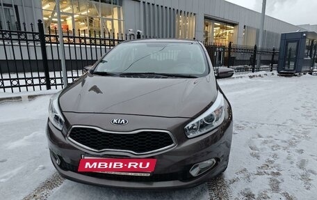 KIA cee'd III, 2014 год, 1 300 000 рублей, 2 фотография