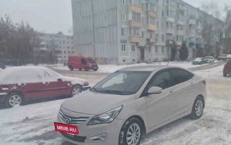 Hyundai Solaris II рестайлинг, 2015 год, 1 070 000 рублей, 3 фотография