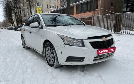 Chevrolet Cruze II, 2012 год, 670 000 рублей, 3 фотография