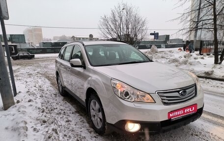 Subaru Outback IV рестайлинг, 2012 год, 1 490 000 рублей, 2 фотография