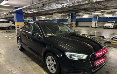 Audi A3, 2018 год, 2 490 000 рублей, 3 фотография