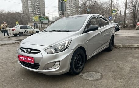 Hyundai Solaris II рестайлинг, 2013 год, 950 000 рублей, 1 фотография