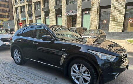 Infiniti QX70, 2014 год, 2 850 000 рублей, 5 фотография