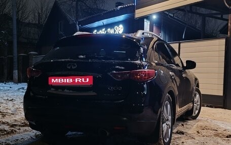 Infiniti QX70, 2014 год, 2 850 000 рублей, 3 фотография