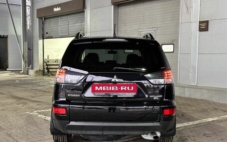 Mitsubishi Outlander III рестайлинг 3, 2011 год, 1 369 900 рублей, 6 фотография