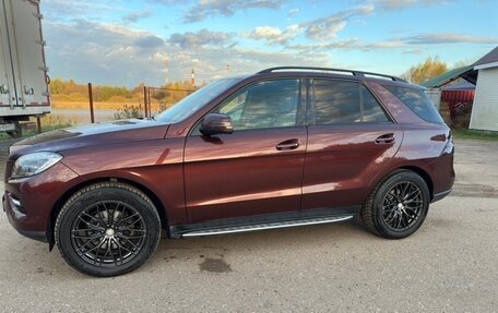 Mercedes-Benz M-Класс, 2013 год, 3 050 000 рублей, 3 фотография