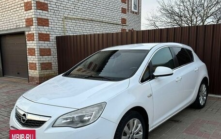 Opel Astra J, 2010 год, 815 000 рублей, 4 фотография