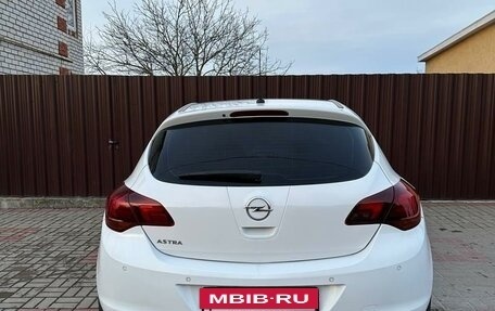 Opel Astra J, 2010 год, 815 000 рублей, 5 фотография