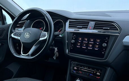 Volkswagen Tiguan II, 2020 год, 2 648 700 рублей, 16 фотография