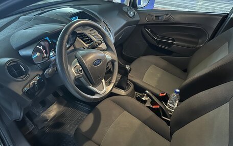 Ford Fiesta, 2016 год, 900 000 рублей, 9 фотография