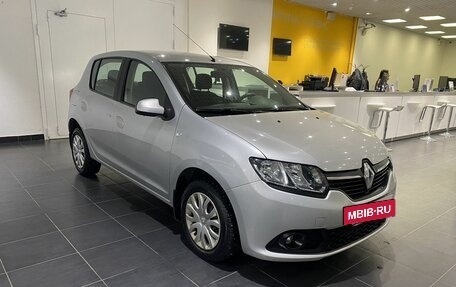 Renault Sandero II рестайлинг, 2014 год, 765 000 рублей, 3 фотография