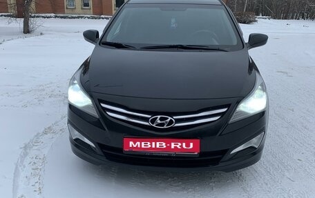 Hyundai Solaris II рестайлинг, 2014 год, 945 000 рублей, 1 фотография