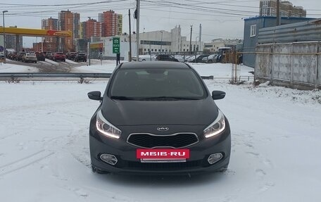 KIA cee'd III, 2014 год, 1 380 000 рублей, 2 фотография