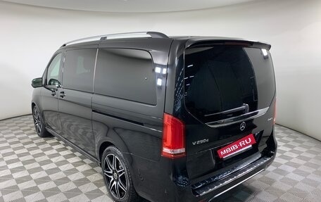 Mercedes-Benz V-Класс, 2019 год, 7 000 000 рублей, 7 фотография