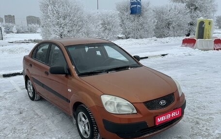 KIA Rio II, 2007 год, 435 000 рублей, 1 фотография