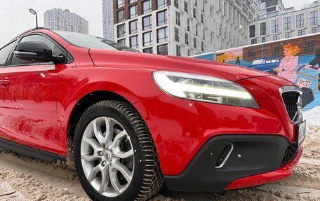 Volvo V40 Cross Country I, 2018 год, 2 300 000 рублей, 15 фотография