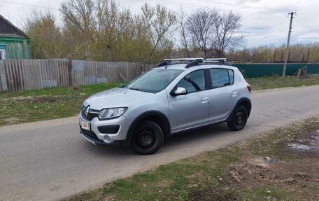 Renault Sandero II рестайлинг, 2016 год, 1 000 000 рублей, 4 фотография