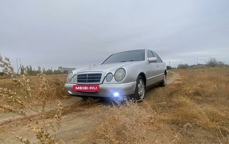 Mercedes-Benz E-Класс, 1996 год, 450 000 рублей, 5 фотография