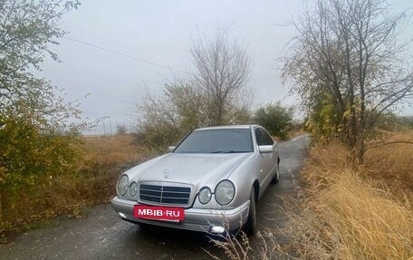 Mercedes-Benz E-Класс, 1996 год, 450 000 рублей, 11 фотография