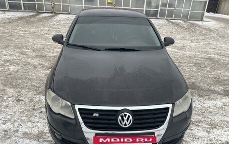 Volkswagen Passat B6, 2008 год, 710 000 рублей, 2 фотография