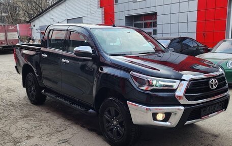 Toyota Hilux VIII, 2023 год, 5 327 000 рублей, 2 фотография