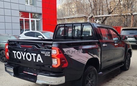 Toyota Hilux VIII, 2023 год, 5 327 000 рублей, 6 фотография