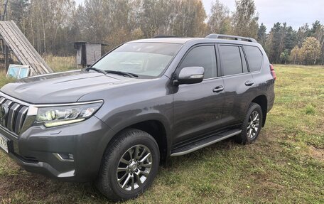 Toyota Land Cruiser Prado 150 рестайлинг 2, 2020 год, 9 300 000 рублей, 8 фотография