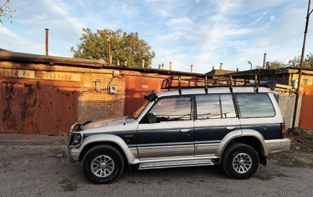 Mitsubishi Pajero III рестайлинг, 1993 год, 800 000 рублей, 1 фотография